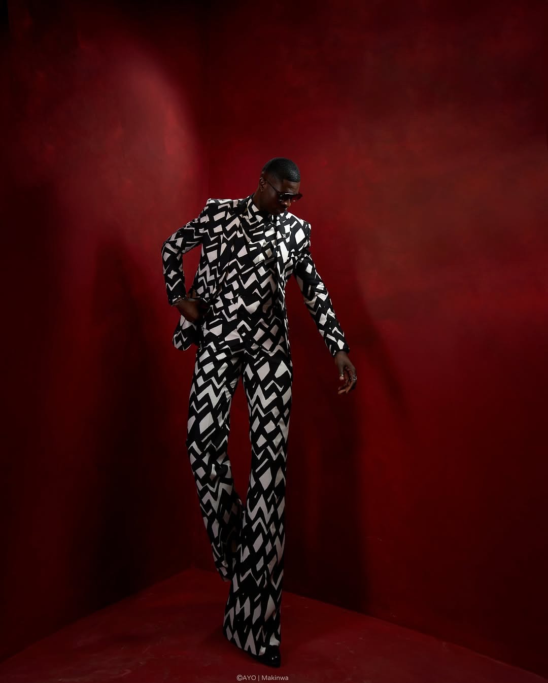 Geometric Suit